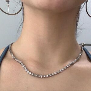 KENDRA SCOTT NYDIA
SILVER STRAND NECKLACE IN
WHITE CRYSTAL nwt